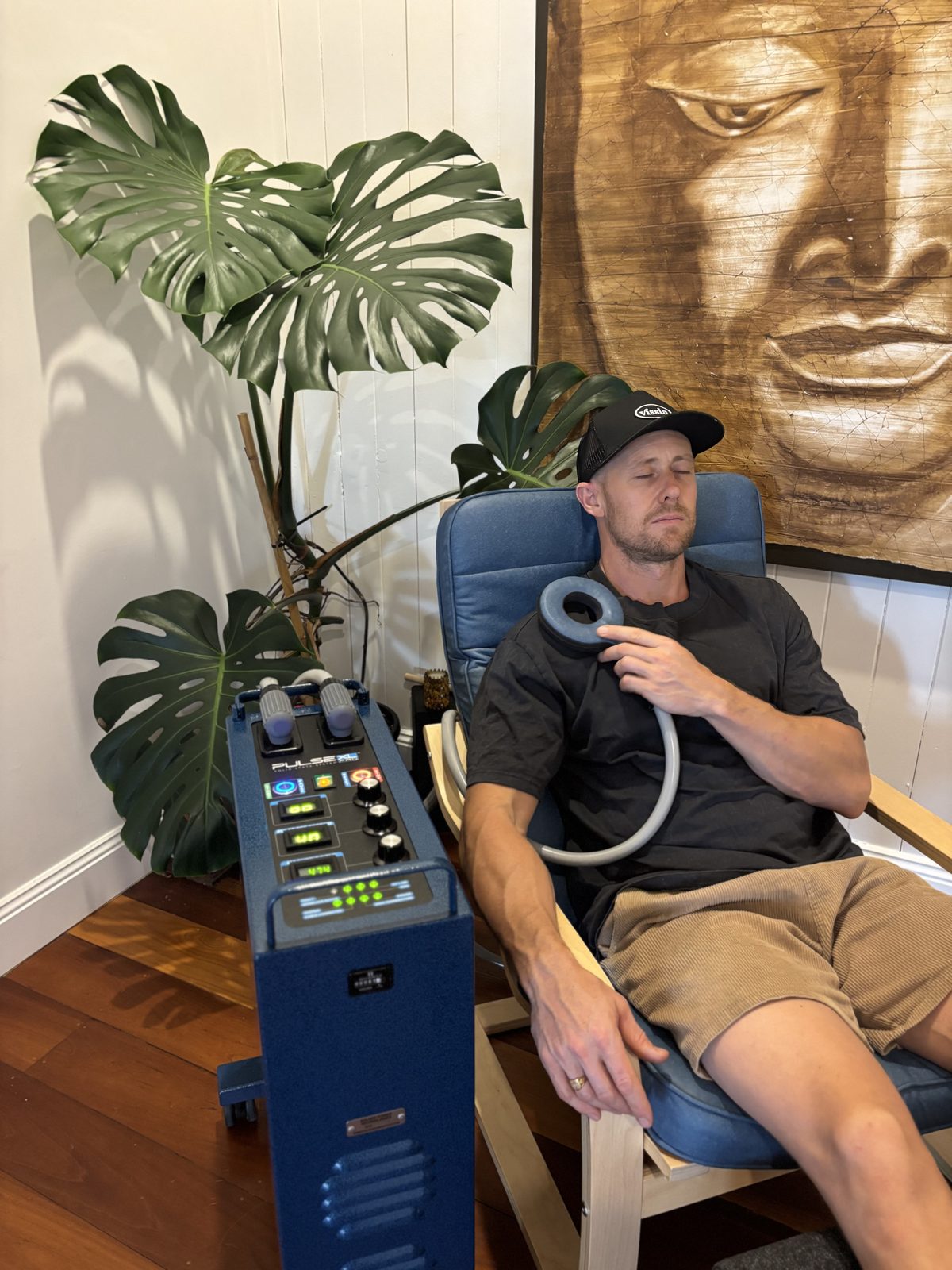 Dialling in strength and pulse rate on the Pulse XL Pro